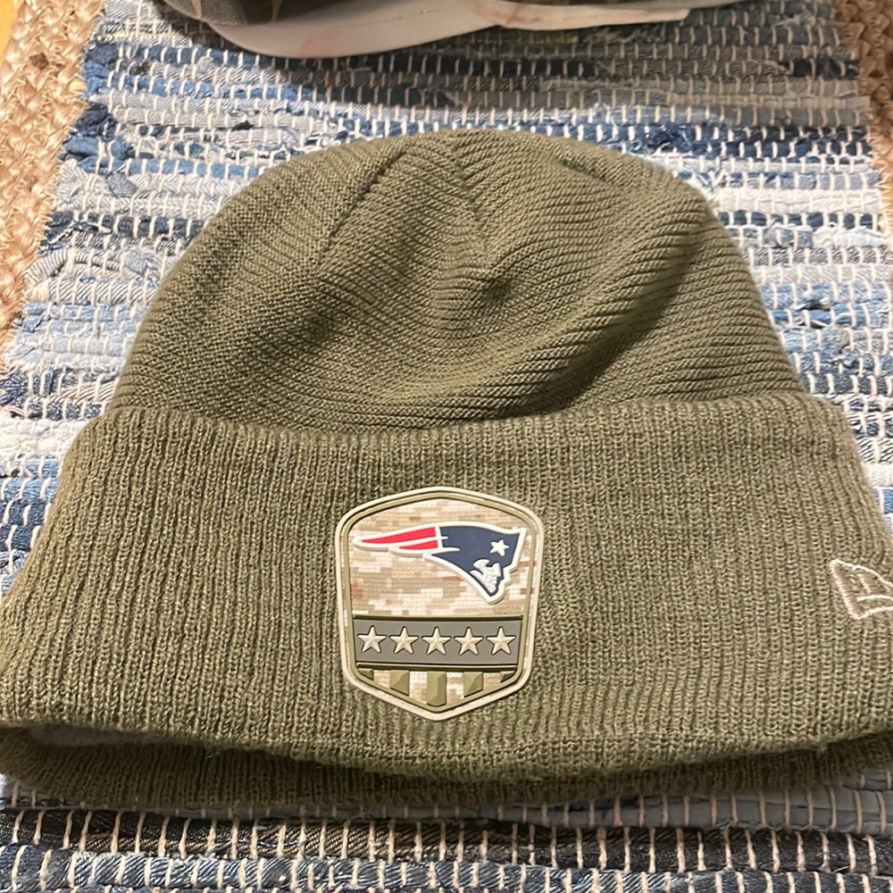 NFL New England Patriots Salute to Service Beanie
